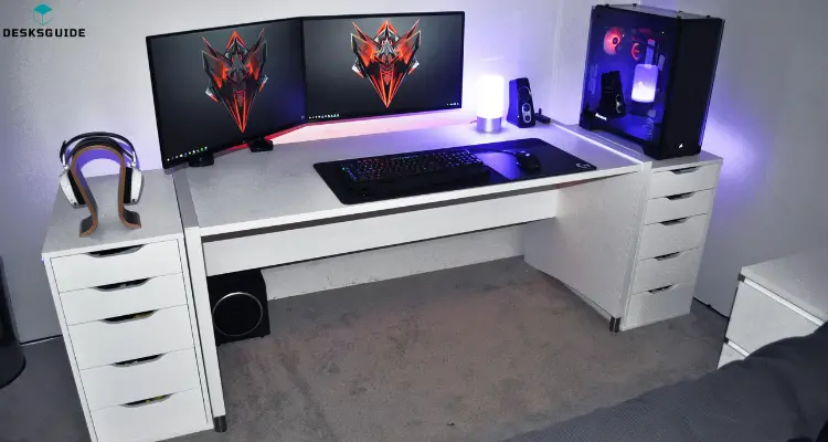 storage space of the gaming desk